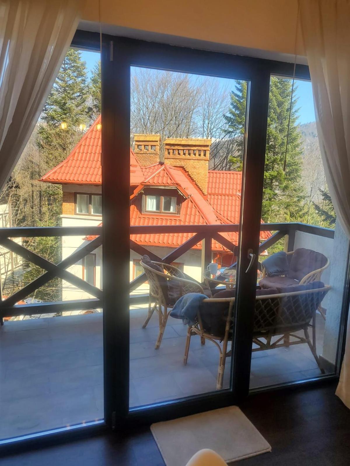 Casa Larisa - Wolves Apartment سِنايا المظهر الخارجي الصورة